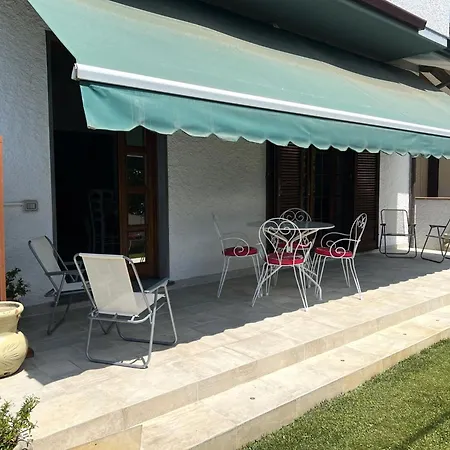 Il Gelsomino Feriehus Mommio